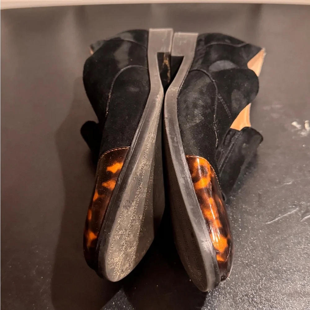 Vionic Black suede and Brown tortoise cap Women's Loafers size 8.5